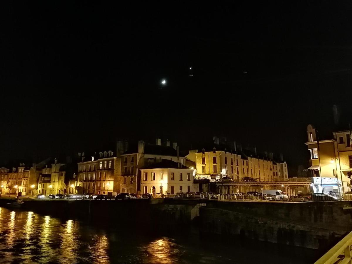 Spacieux T3 Lumineux Dans Quartier Historique Avec Wifi Redon Ngoại thất bức ảnh